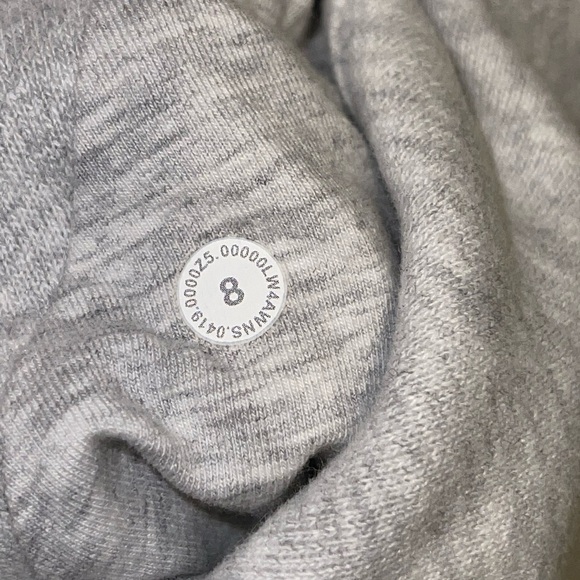 Lululemon Woman Jacket Size 8 - Picture 8 of 8